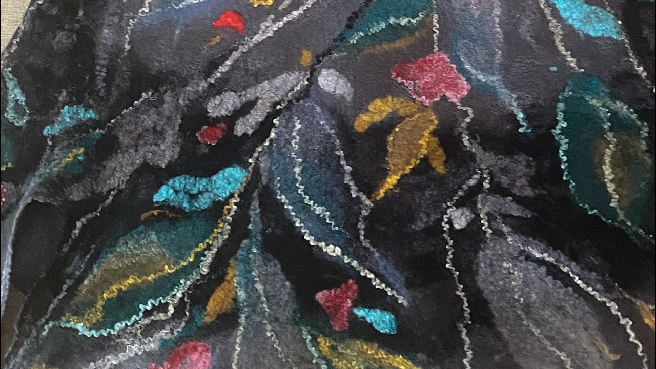 Бесплатный Мастер-класс по валянию  жилета на шелке  рисуем шерстью