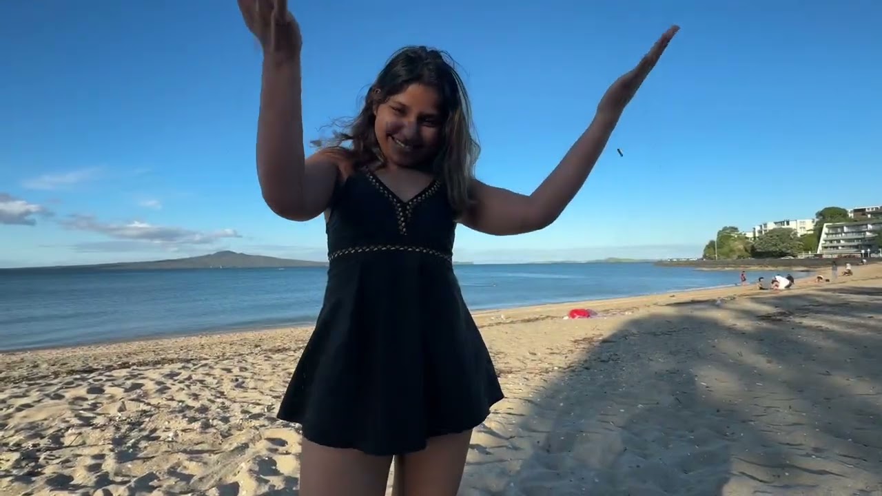 “New Girl Blogger in NZ 🇳🇿 | Exploring Mission Bay & Best Places to Eat!”