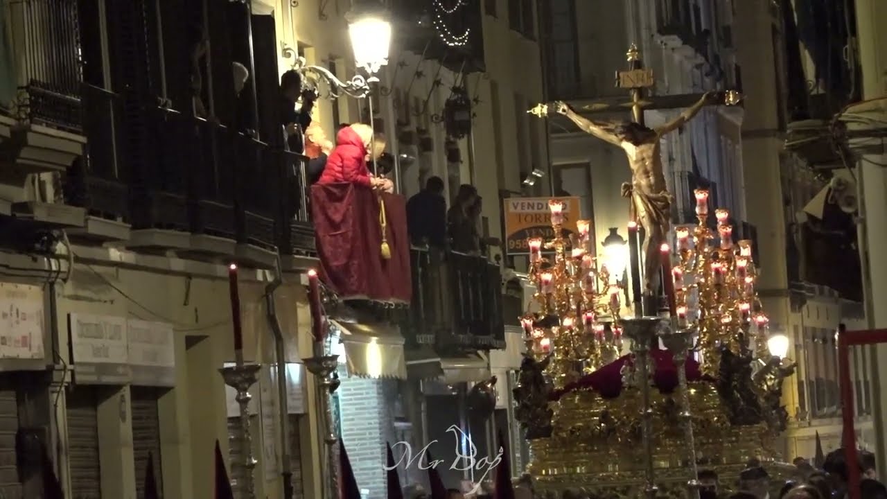 Cristo de los Favores en la Plaza de las Pasiegas | Pasión de Linares | Granada 2022