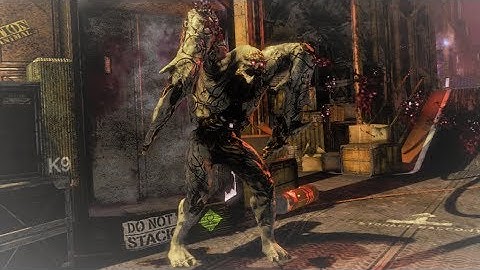 Dead Space 3 fighting with bloody undying regenerating monster