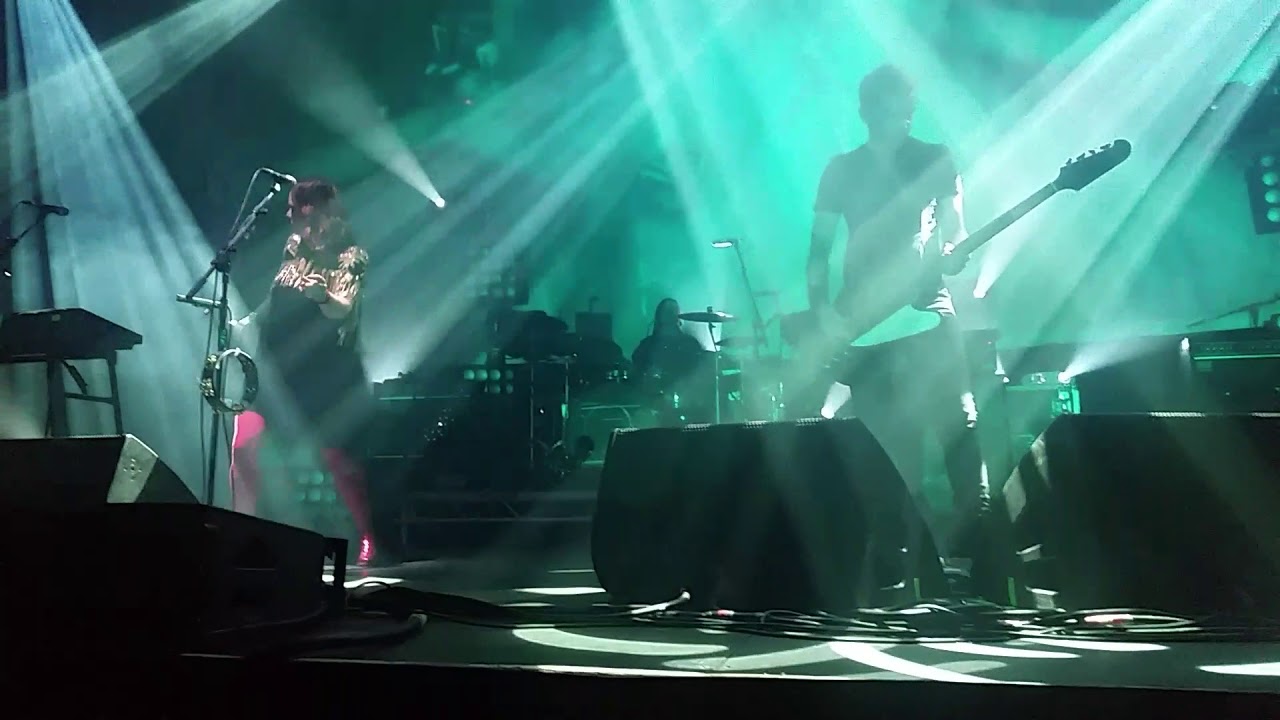 Slowdive - Star Roving @ Roundhouse 13/10/2017 - YouTube