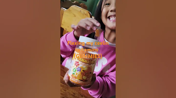 FLEXING MY CEELIN VITAMINS GUMMIES