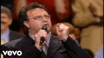 Bill & Gloria Gaither - Lean On Me [Live] ft. Stephen Hill, Lillie Knauls