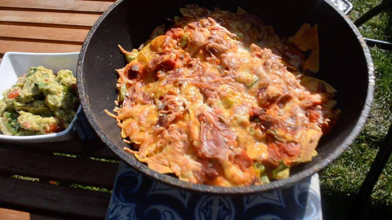 BBQ Nachos(SHMOKEY) - YouTube