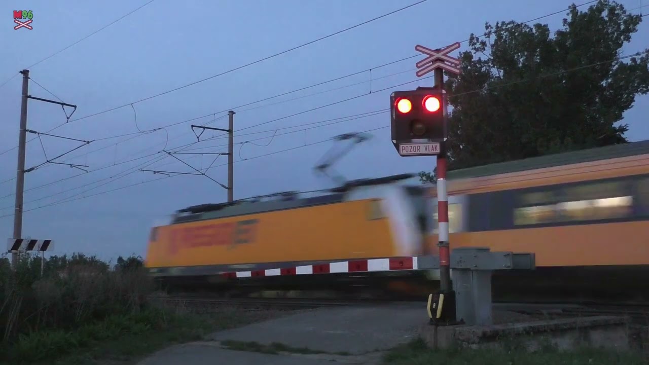Železniční přejezd Svitavy-Lačnov [P6831] - 2.9.2023 / Czech railroad crossing
