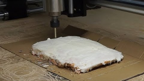 Onefinity CNC Makes A Cake! With The New Stiffy Rail And Z-20 Mount. This Video Was Just For Fun!