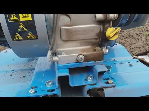 Video: Hvordan fjerner du et stempel fra en Briggs og Stratton -motor?