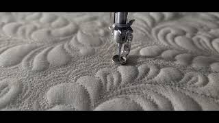 Feathers with Dense Fill Longarm Quilting Free Motion.  Not my best video...