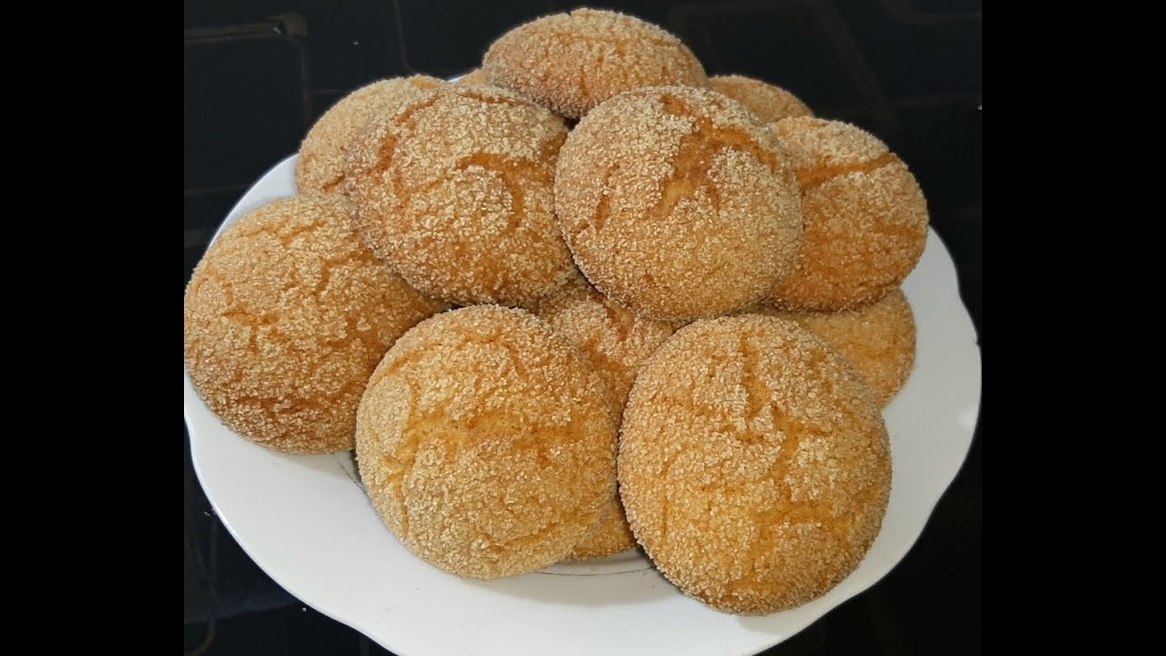 حريشات صغار بالسميد في الفرن .بمكونات بسيطة و مذاق لذيذ 😋😋