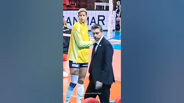 Melissa Vargas’ Sudden Surprise Moment Goes Viral! 🔥 #youtubeshorts #sportsmoments