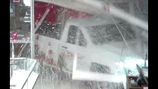 RAW VIDEO: Smash and grab $60,000 jewelry heist
