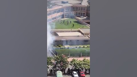 chaos in Kenya as protesters storm parliament