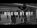 Tia Lou - Walk on my way ( Clip Officiel)