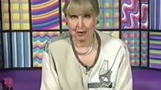 The Magic Rainbow Sponge with Dee