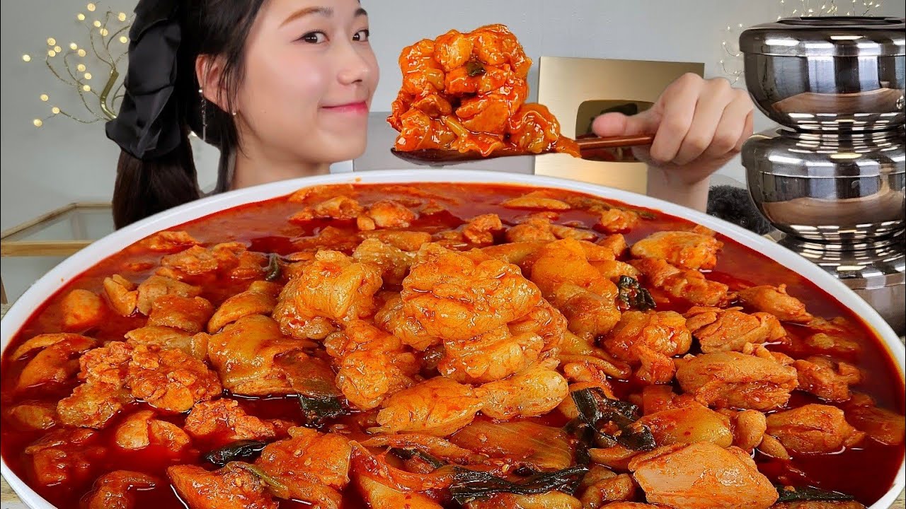 ASMR 쫄깃탱탱 대창 사리 팍팍 추가해서 곱도리탕 먹어볼게요!! 밥은 3공기만😁 리얼먹방 :) Braised Spicy Chicken MUKBANG