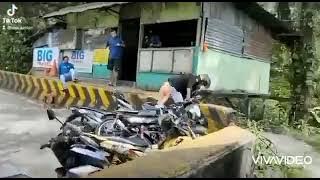 NGERI!!! REM BLONG, MOTOR MATIC KECELAKAAN DI SITINNAU LAUIK
