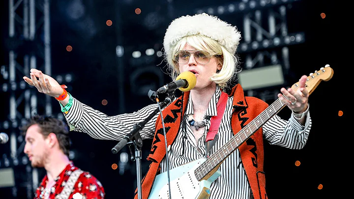 Connan Mockasin - I'm The Man That Will Find You at Glastonbury 2014