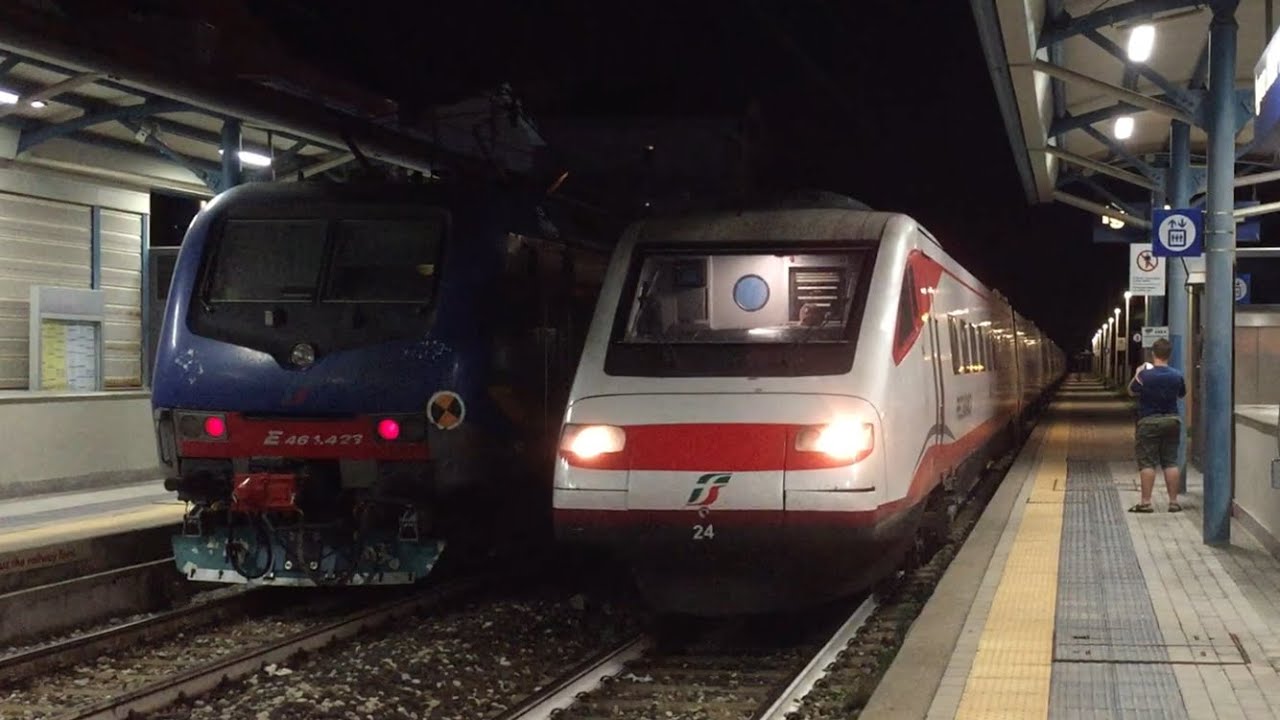 IL REGIONALE 3017 VIENE DEVIATO ALLA STAZIONE DI IGEA MARINA,PER INCROCIARE BEN 2 TRENI!