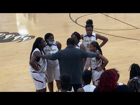 Moses Mckissack middle school girls basketball game (must watch)