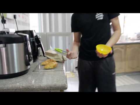 how-to-heat-up-a-croissant---by-kartu-the-domestic-helper.