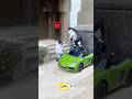 شاهدوا كيف طفل صغير بسيارته اللعبة انقذ والدته Shorts Short Shortvideo Viralshorts 