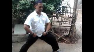 Ketua A.Ichal Team Rangge sedang mencuk