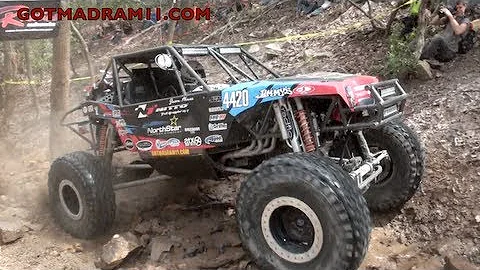 DEREK WEST BOUNCING HIS ULTRA4 CAR