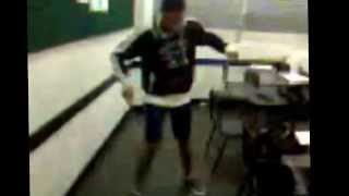 Fabio Rodrigues Dançando Na Hora Da Troca De Professores.