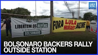 Bolsonaro backers rally outside police station, calling him “honest” | Dawn News English