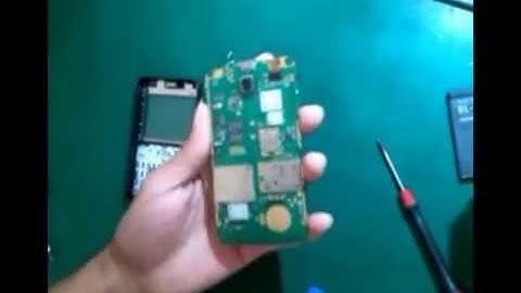 Nokia 210 Disassembly - Nokia Asha (Real Video)