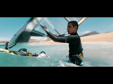 Une session windsurf en Balagne, en Haute-Corse