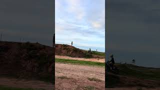 Pista de Motocross na Orla de Atalaia em Aracaju #valmirpaesdesignfloral #motocross