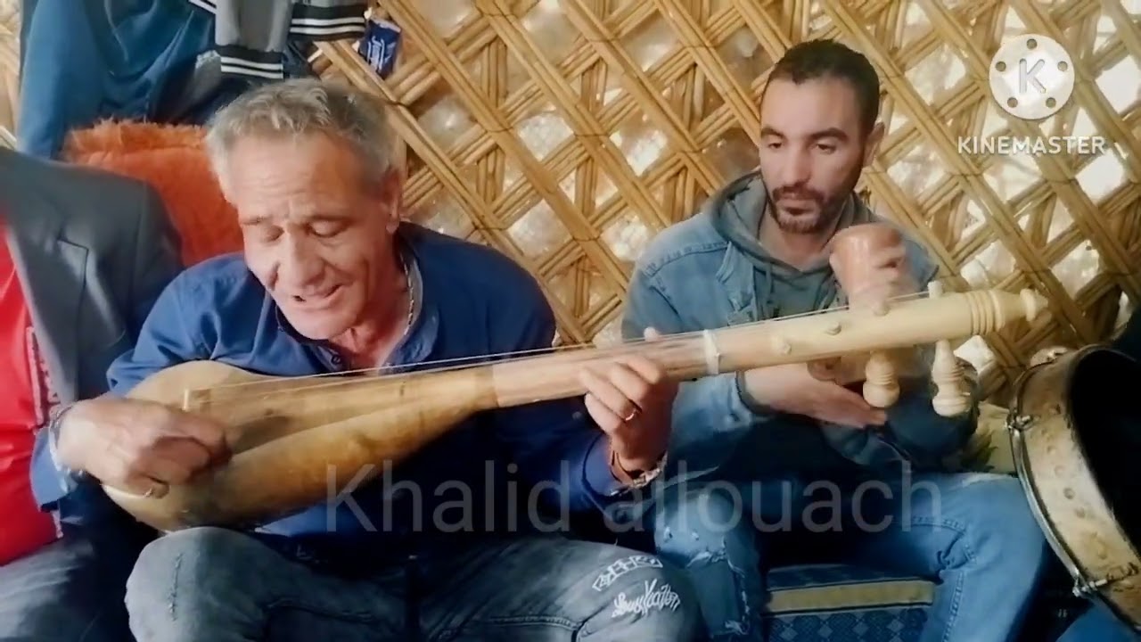 اشداها تتبسم الفنان عبد الجليل السيكار والمجموعة #شعبي #صوت_عبدة #الستاتي #fyp