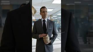 Адвокат пришел на допрос с орешками | #suits #сериал #харви #shorts