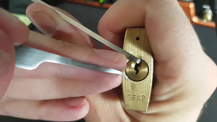 Lockpicking a Yale 5-pin padlock SPP BoK w. explan...
