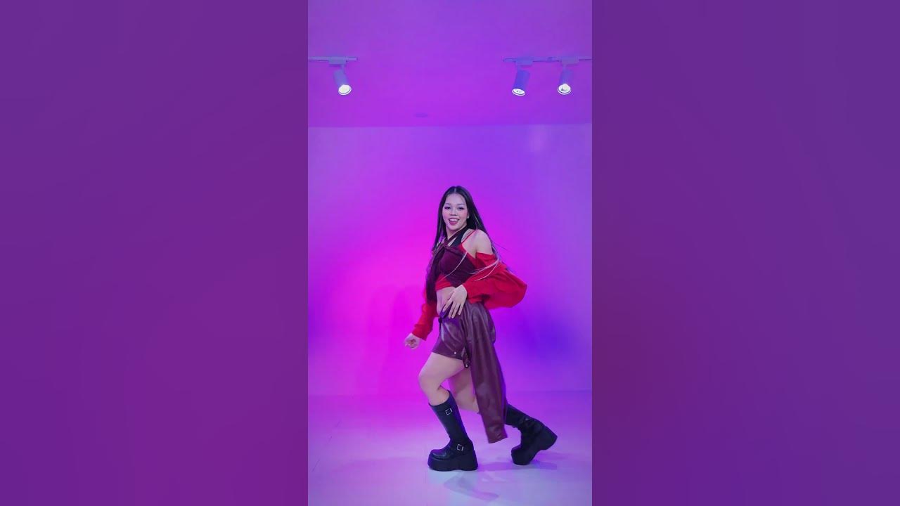 JENNIE, Dua Lipa- "Handlebars" dance cover #coachella2025 #JENNIE #Jenchella #shorts