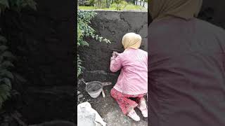 Download Lagu Tukang Bangunan perempuan MP3