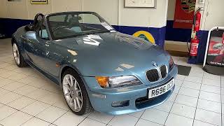 BMW Z32.8 Z3 2.8i Roadster (1998)