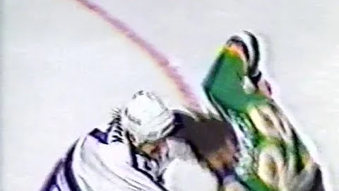David Mackey vs Wendel Clark Jan 24, 1990