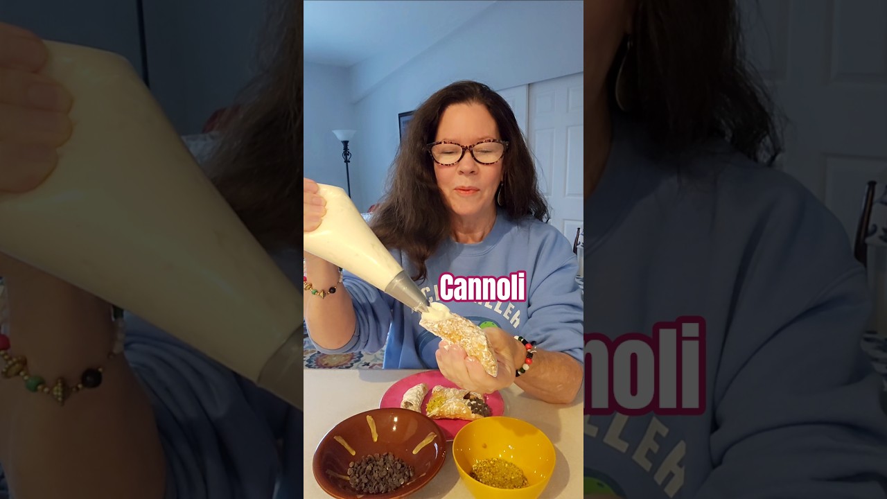 Mel Discovers CANNOLI PASTRIES 💥You can make this 