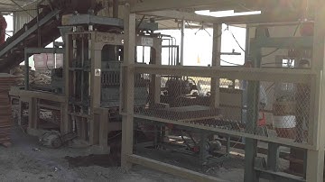 QT5 20 hollow block making machine