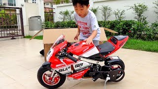 Yejun Unboxing and Ride on Super Bike Car Toy | Story for Children