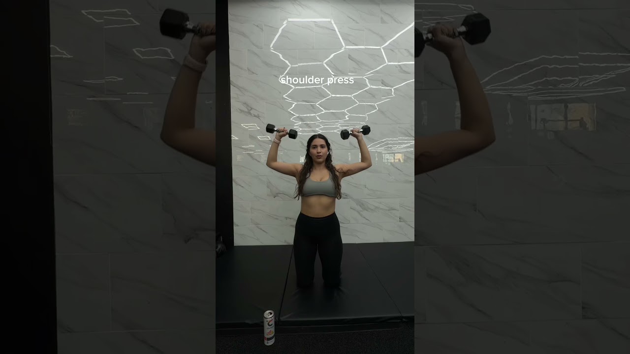 Dumbbell Arm Workout to tone your arms @ home or at the gym! #armworkout #pilatesarms #workout