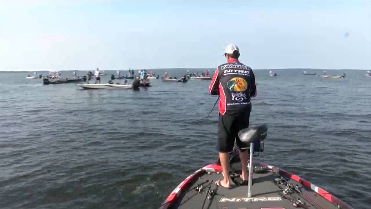 Kevin VanDam lands a monster bass - YouTube