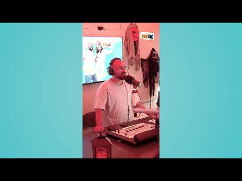 DriveTime Show: Ο γαλαζοαίματος που αποφάσισε να δώσει στην κόρη του 25 ονόματα