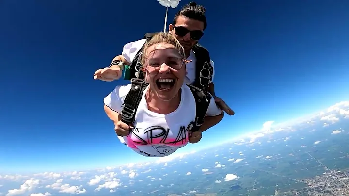 Kimberly Schultz - Tandem Skydive at Skydive India...