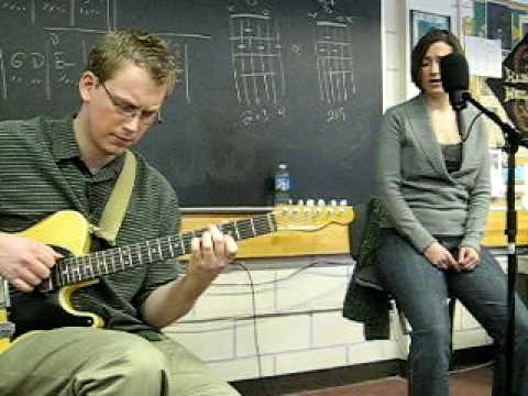 在 YouTube 上观看 Matt Warnock & Holly Holmes - "It's Easy to Remember"