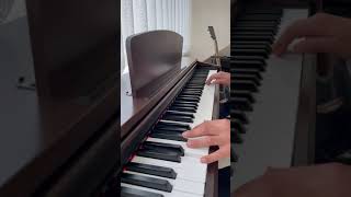 Model - Değmesin Ellerimiz (Piano Cover / Karaoke) Resimi