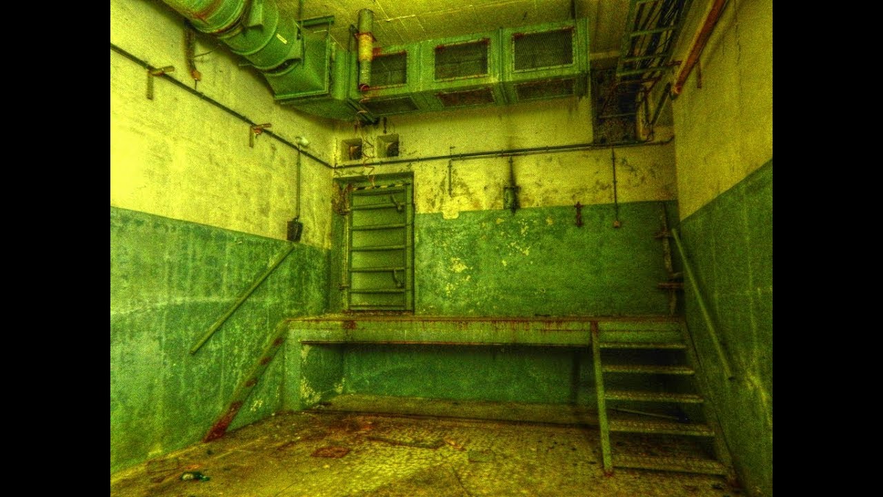 [𝕿𝖔𝖝𝖎𝖈 7] ☢️ Gefechtsstand einer Funktechnischen Kompanie der NVA...