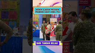 Ajudan Presiden Prabowo Sigap Ambil Peci dari Tangan Presiden Prabowo #shorts #viral